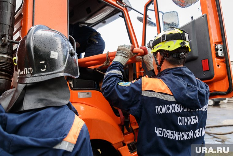 Помощь спасателей и медиков водителю Renault не помогла