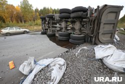 На трассе столкнулись сразу три автомобиля
