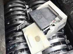 Недобросовестные утилизаторы предлагают невозможно низкие цены на свои услуги за счет экономии на экологии
