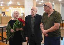 Усков родом из Свердловска