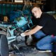 Ян и его команда: 15 ребят из Кургана помогают фронту — отправляют отремонтированные мотоциклы