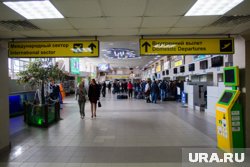 В зонах предполетного досмотра пассажиров в Сургуте усилены меры безопасности 