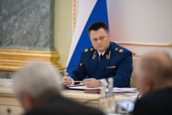 Генпрокурор России единственный подал заявление на должность главы Верховного суда