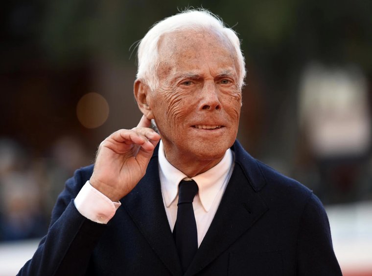 Модельер Джорджио Армани умер в 91 год