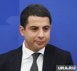 Эдуард Давыдов руководил заводом с 2019 года