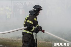 Пожарные демонтируют конструкции вокруг горящих скважин