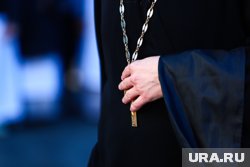 Священнослужителя второй раз задержали без объяснения причин