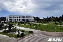 Глава «Сириуса» призвал людей покинуть пляжи