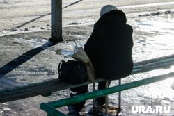 В Лабытнанги сосед толкнул пенсионерку в подъезде и та получила травмы