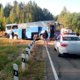 Поезд снес автобус с людьми в Ленобласти, есть погибший: что известно к этому часу. Фото, видео