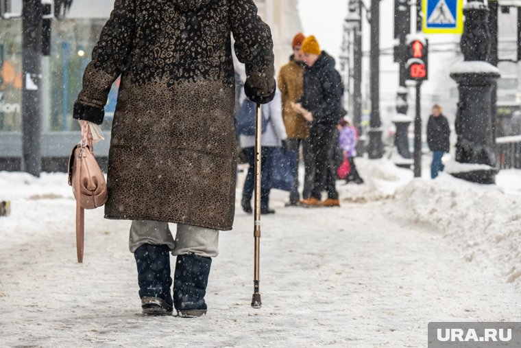 В настоящее время в регионе насчитывается около 122,5 тысяч пенсионеров, продолжающих трудовую деятельность