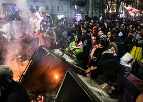 Более 100 человек задержаны на митинге в Тбилиси: что сейчас происходит в Грузии. Фоторепортаж