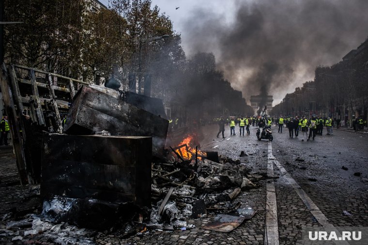 В результате протестов было задержано 675 человек