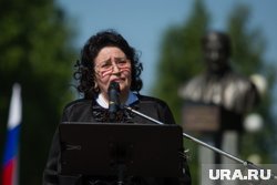 Выступление вдовы Владимира Петухова в поддержку нового мэра вызвал много вопросов у политэлит Нефтеюганска