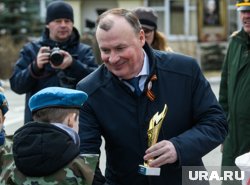 Алексей Орлов вручил кубки победителям городской «Зарницы 2.0»