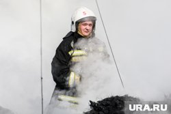 На месте ЧП работают 17 огнеборцев