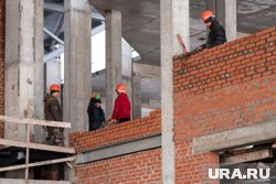 Массовый завоз мигрантов в ЯНАО, новый зам мэра Салехарда и снег перед летом: события дня