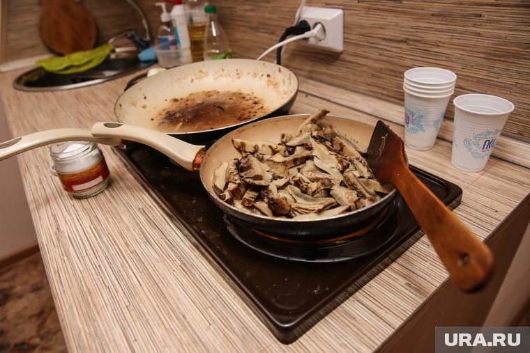 Сковородка оказалась под рукой у женщины