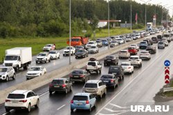 Объехать пробку можно двумя способами