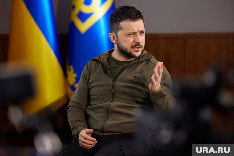 Зеленский потребовал, чтобы Украине отправили все обещанное оружие