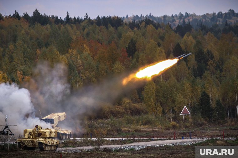 Российские военные нанесли точный удар по складу боеприпасов ВСУ, заявили в Минобороны РФ