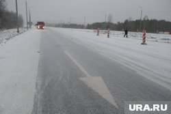 Свердловские трассы обрабатывает спецтехника