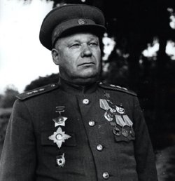 Курганцы помнят о подвиге генерала Шумилова