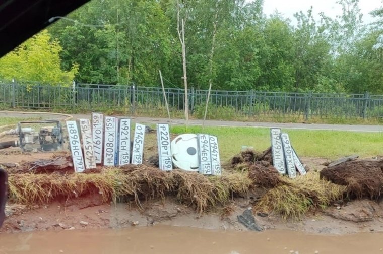 На данный момент большая лужа в микрорайоне Садовый устранена