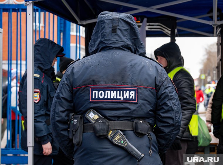 Нелегальная молельная комната была найдена на складе
