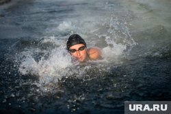 Участникам предстояло проплыть 30 км по открытой воде