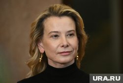 Высоцкая строго платит налоги