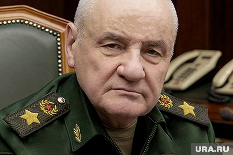 Попову вменяют превышение полномочий и незаконный оборот оружия