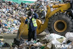 Мигрант, нарушивший режим пребывания в России, работал на свалке