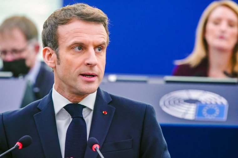 Макрон заявил о готовности отправить военных на Украину