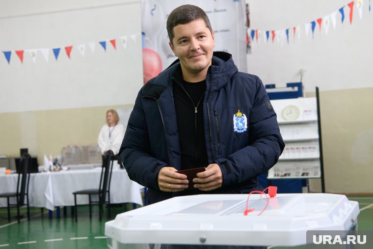Артюхов принял участие в совещании по подготовке к Единому дню голосования