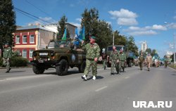 В прошлые годы десантники шли колонной через центр Перми