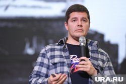 Дмитрий Артюхов поддержал стендап-проект в Новом Уренгое