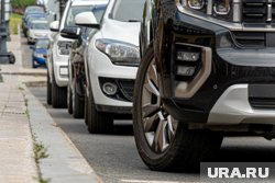 Автомобиль врезался в толпу, пять человек в критическом состоянии