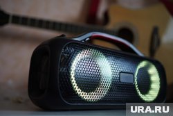 Мужчина ударил хозяина квартиры по голове и похитил акустическую колонку