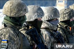 В интернете Украина продает одежду с нацистской символикой, замаскированной под флаг страны