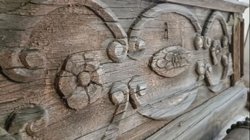 Главной болью реставратора остается уничтожение старинных зданий под новое строительство