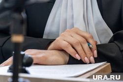 Суд приговорил промышленников Петровых к тюремным срокам заочно