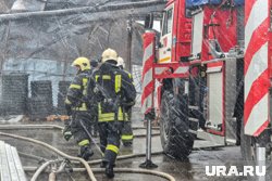 В пожарных резервуарах хранится вода для тушения очагов возгорания и пожаров