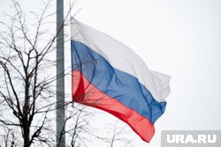 Здание управления «Транснефти» засияло триколором