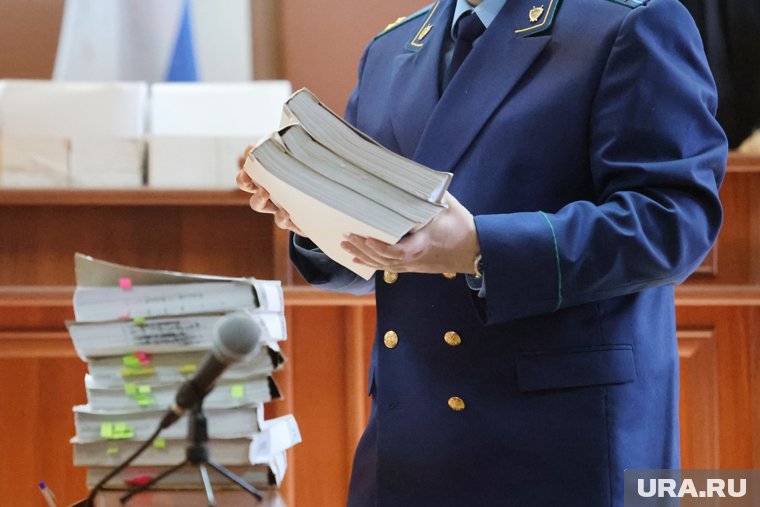 В деле об убийстве Кирсанова - более 60 томов