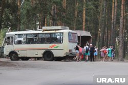 Курганский автобус, который летом возит до Голубых озер, прекратил работу