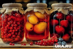 Фрукты в компотах можно сочетать, чтобы они получились еще вкуснее