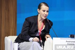 Суд взыскал с Собчак долги