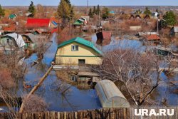 В Нижневартовске и Лангепасе из-зав паводка затопило еще по 20 участков