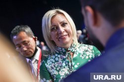Побежали сейчас за паспортами Израиля, наспех крестясь, оценила поступок артистов Захарова